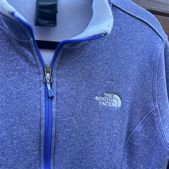 The North Face Fleece Jacket - Picture 2 of 12